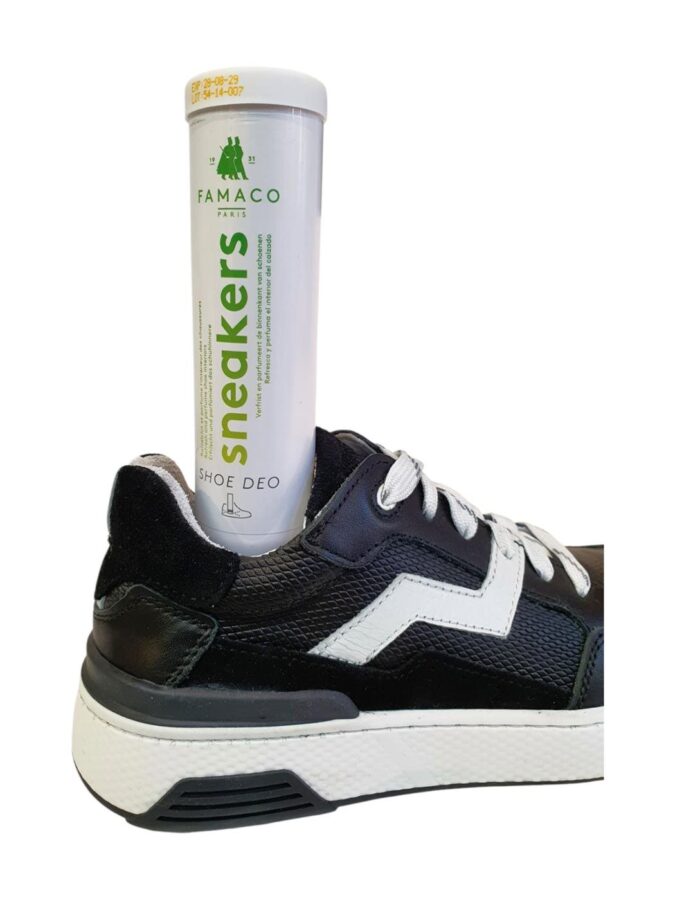 Shoe Deo Sneakers