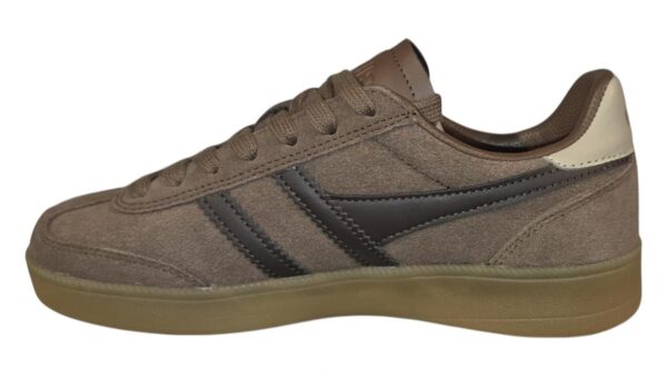 Viper leather trainer